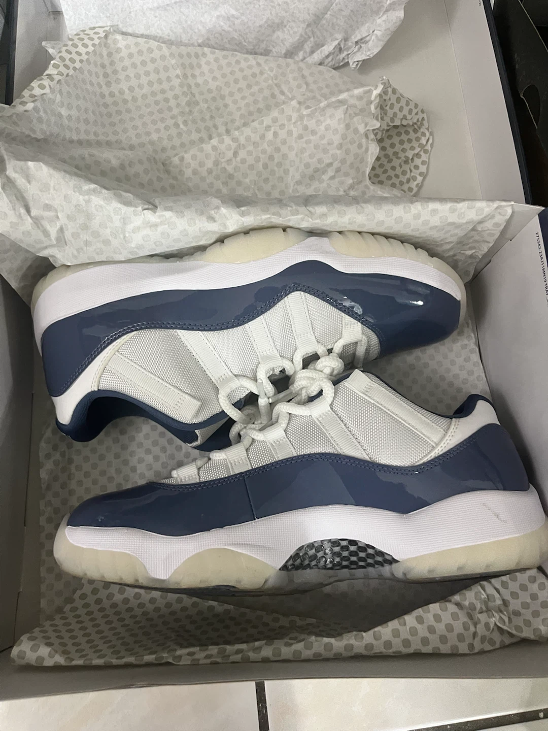 Jordan 11 Retro Low