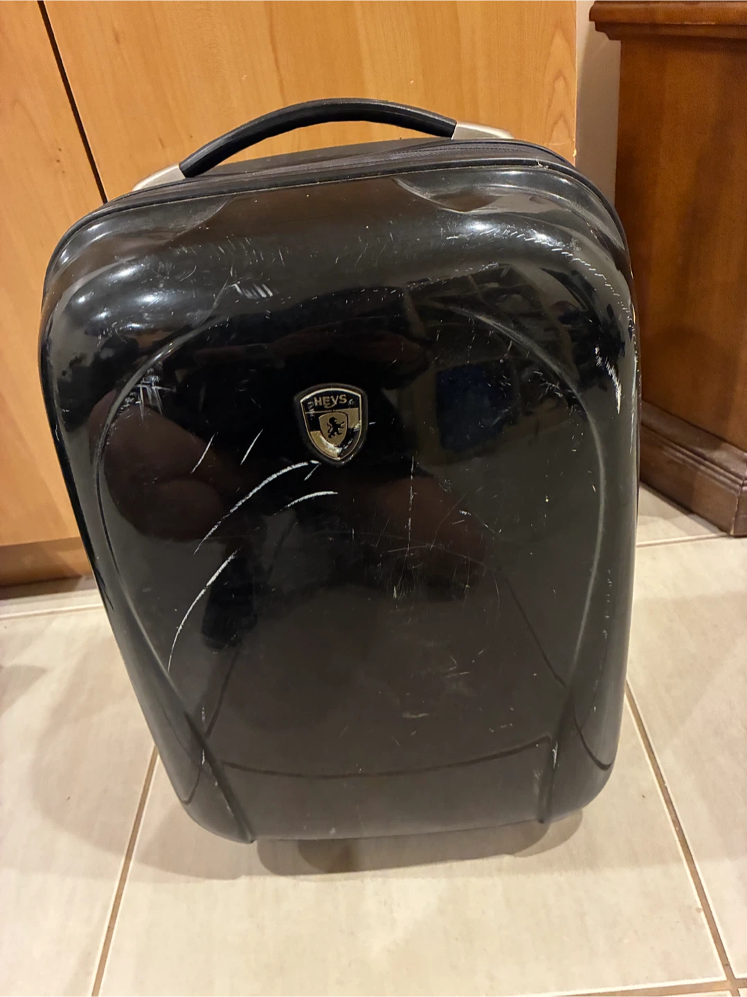 Black HEVYS Luggage Carry-On Suitcase