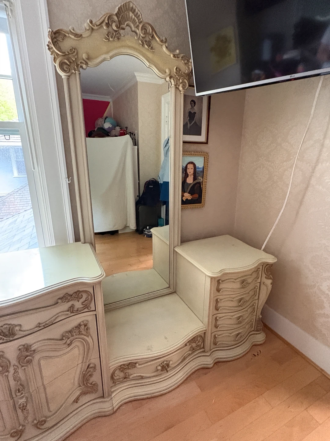 Vintage French Provincial Style Dresser with Mirror (combinaire) - photo 2
