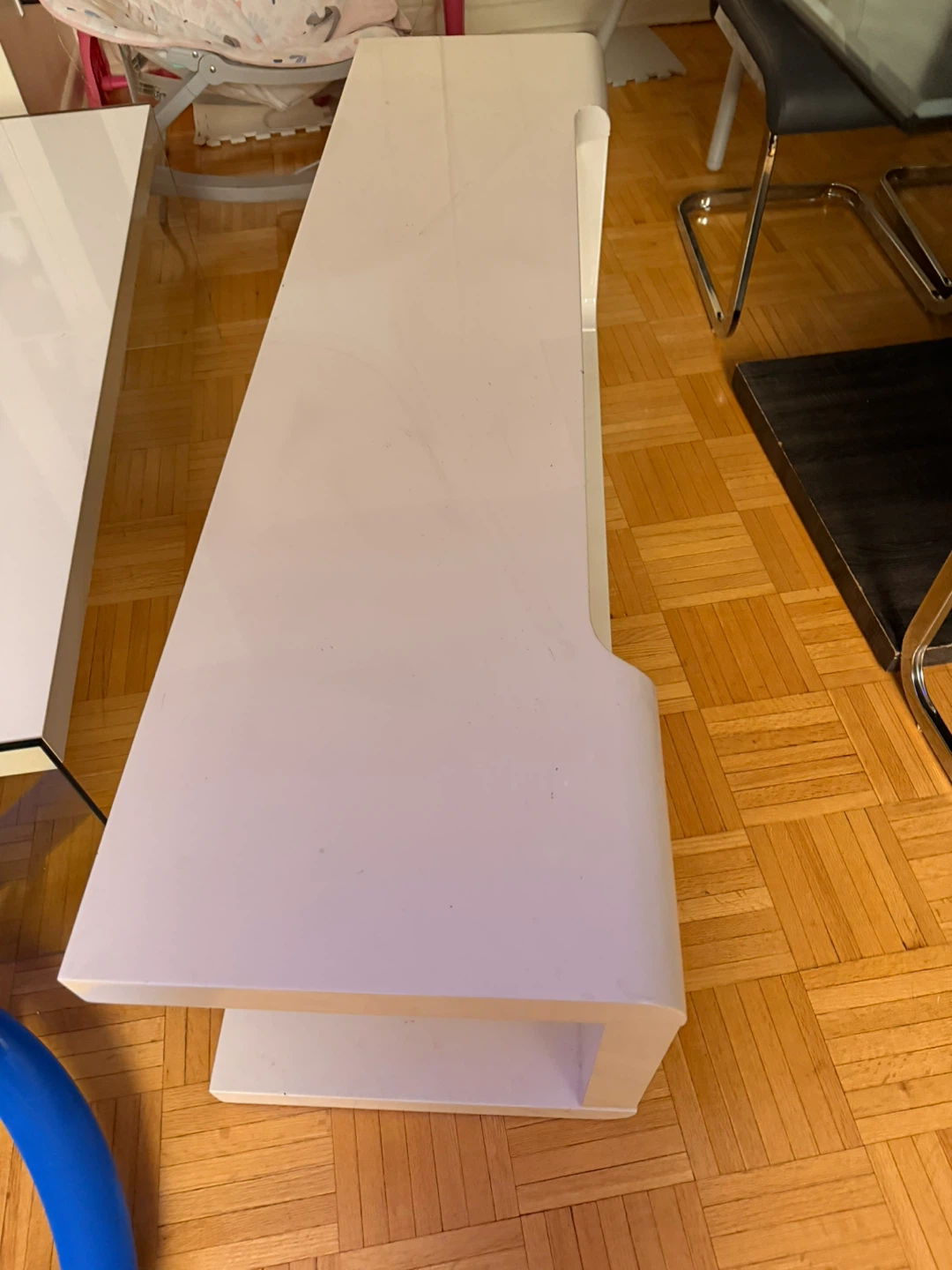 White Modern Coffee Table - photo 3