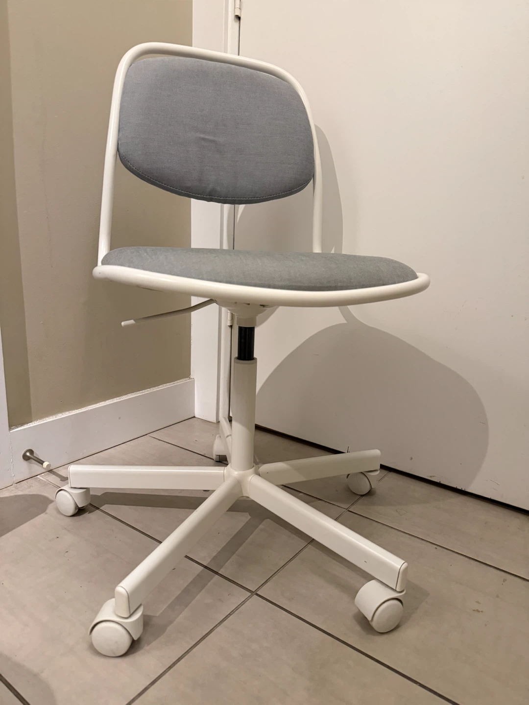 IKEA ÖRFJÄLL Swivel chair, white/Vissle light gray - photo 2