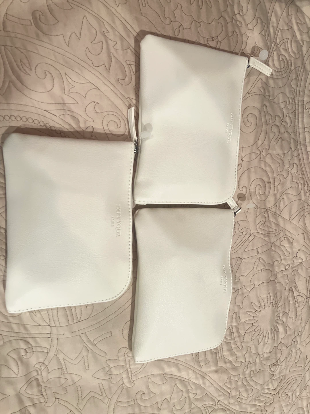 3 Diptyque Paris White Pouches Qatar Airways Business Class