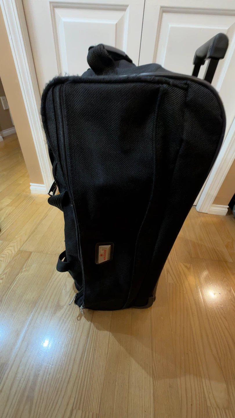 Air Canada Rolling Duffel Bag set