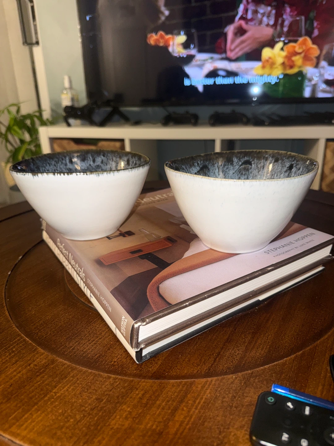 West Elm Set of 2 Ceramic Bowls - photo 3