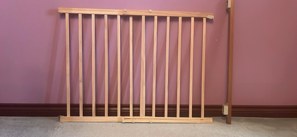 Evenflo top of the stairs infant gate