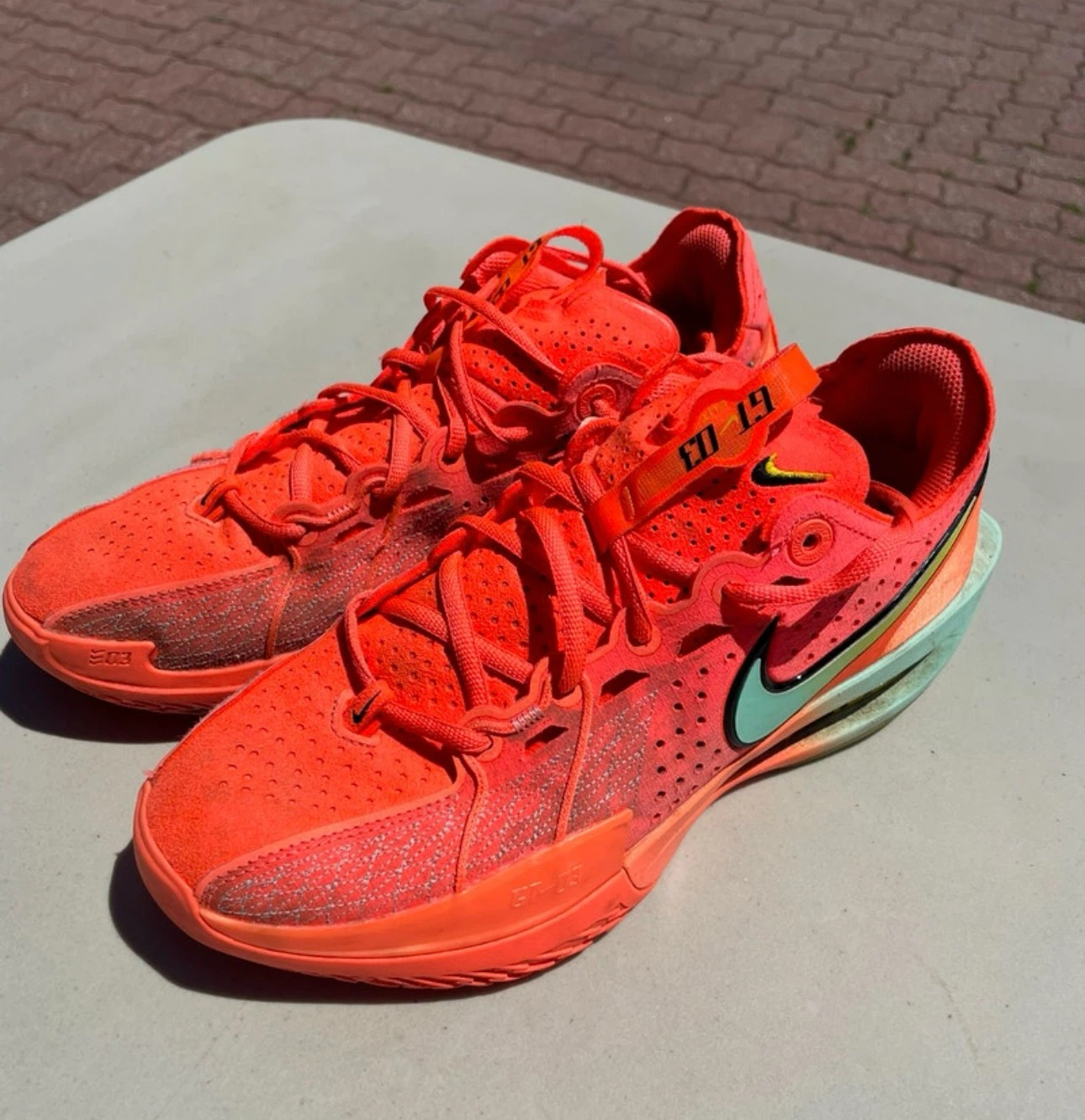 Nike GT CUT 2 Shoes - Size 8.5 - photo 3