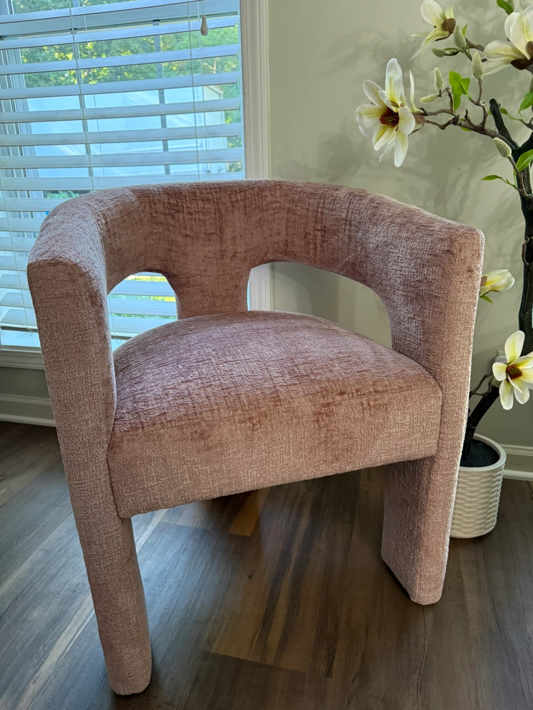 Modern Pink Accent Chair - photo 5