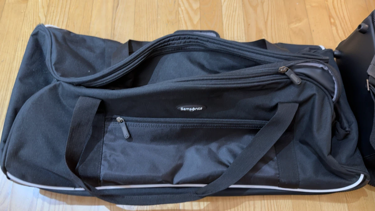 Samsonite rolling duffel bag and laptop bag set