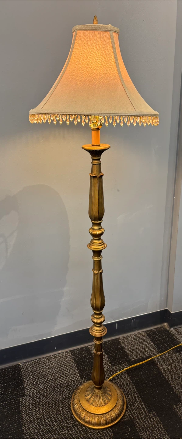 Vintage Style Gold Floor Lamp with Beaded Shade - photo 4