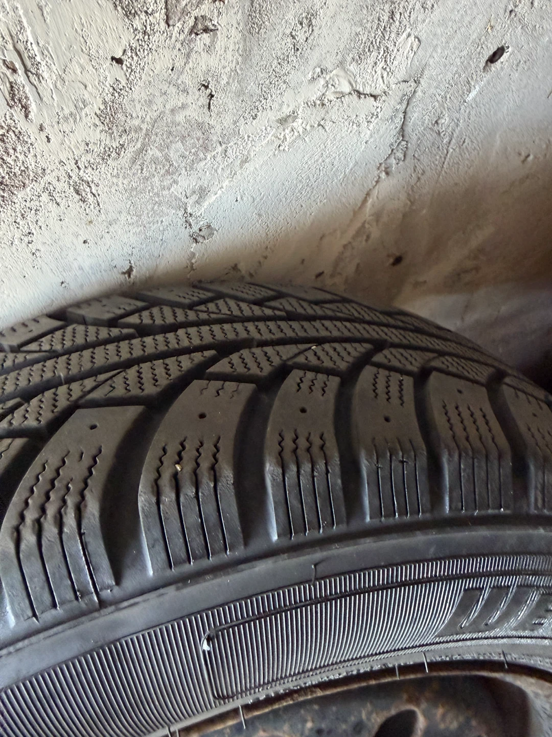 Westlake SW606 Winter Tire with Rim 195/65R15 - photo 5