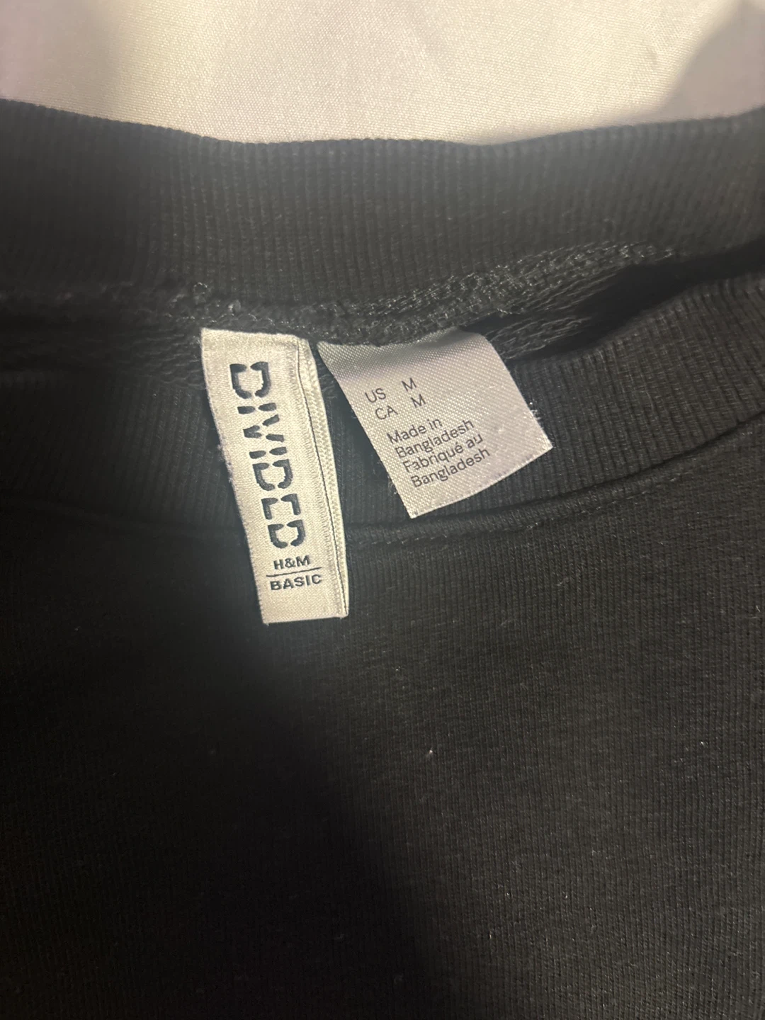 H&M Divided Smile Black Sweatshirt - photo 2
