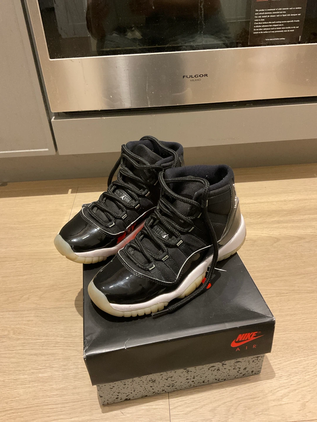Nike Air Jordan 11 Retro Concord