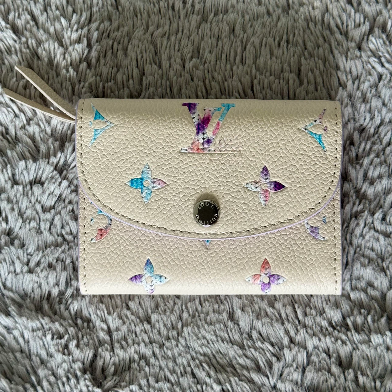 Beige leather wallet for women