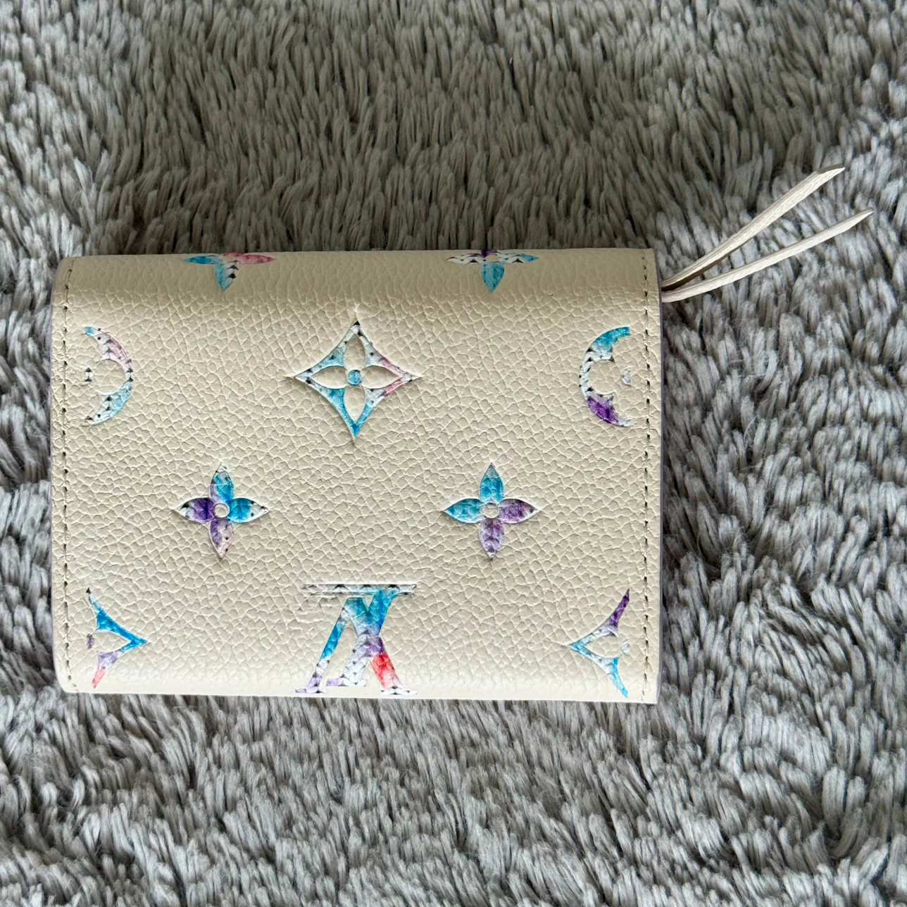 Beige leather wallet for women - photo 2