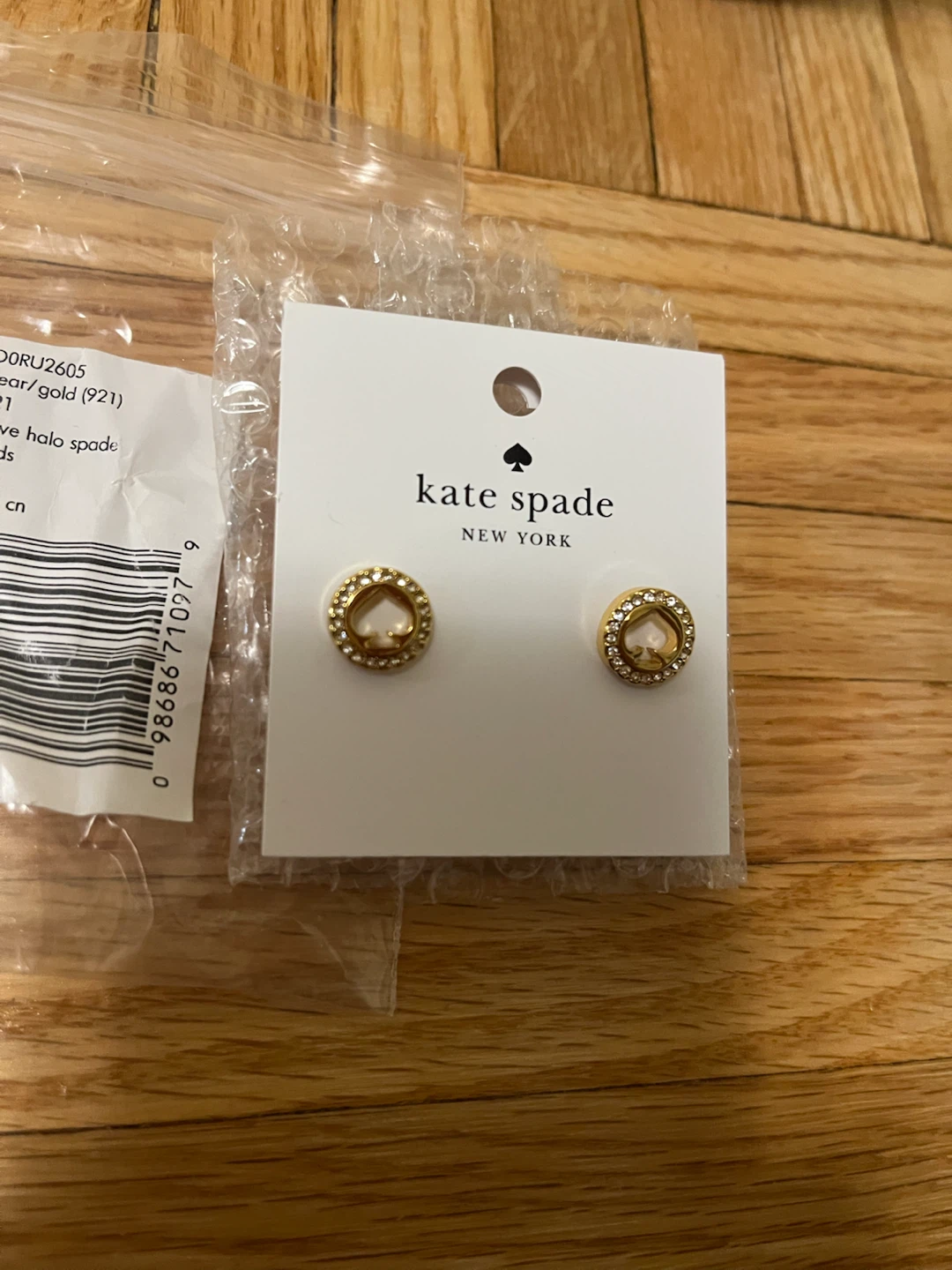 Kate Spade Gold Pave Halo Spade Studs NWT - photo 2