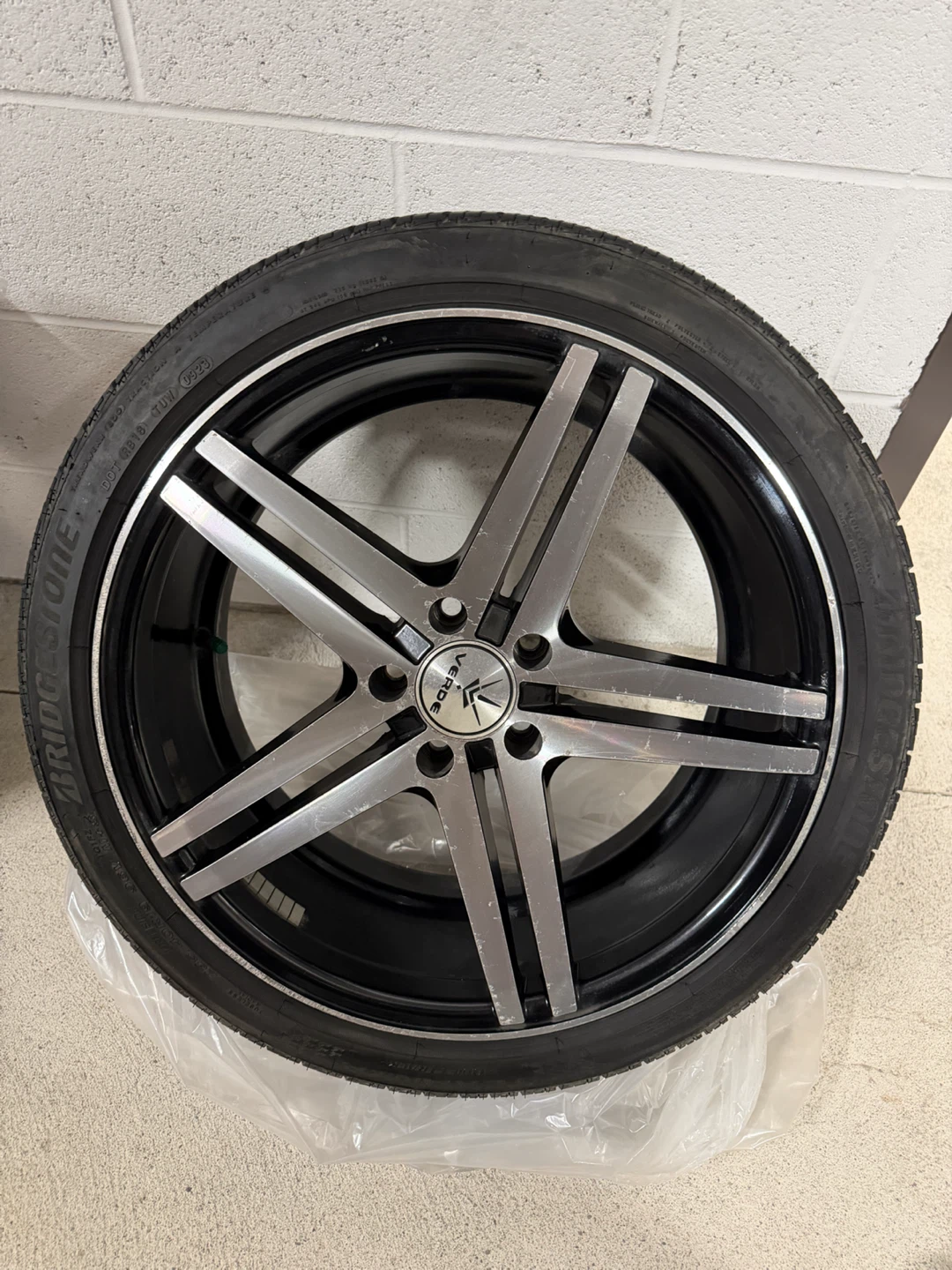 19” Verde V39 Parallax + Bridgestone Turanza QuietTrack