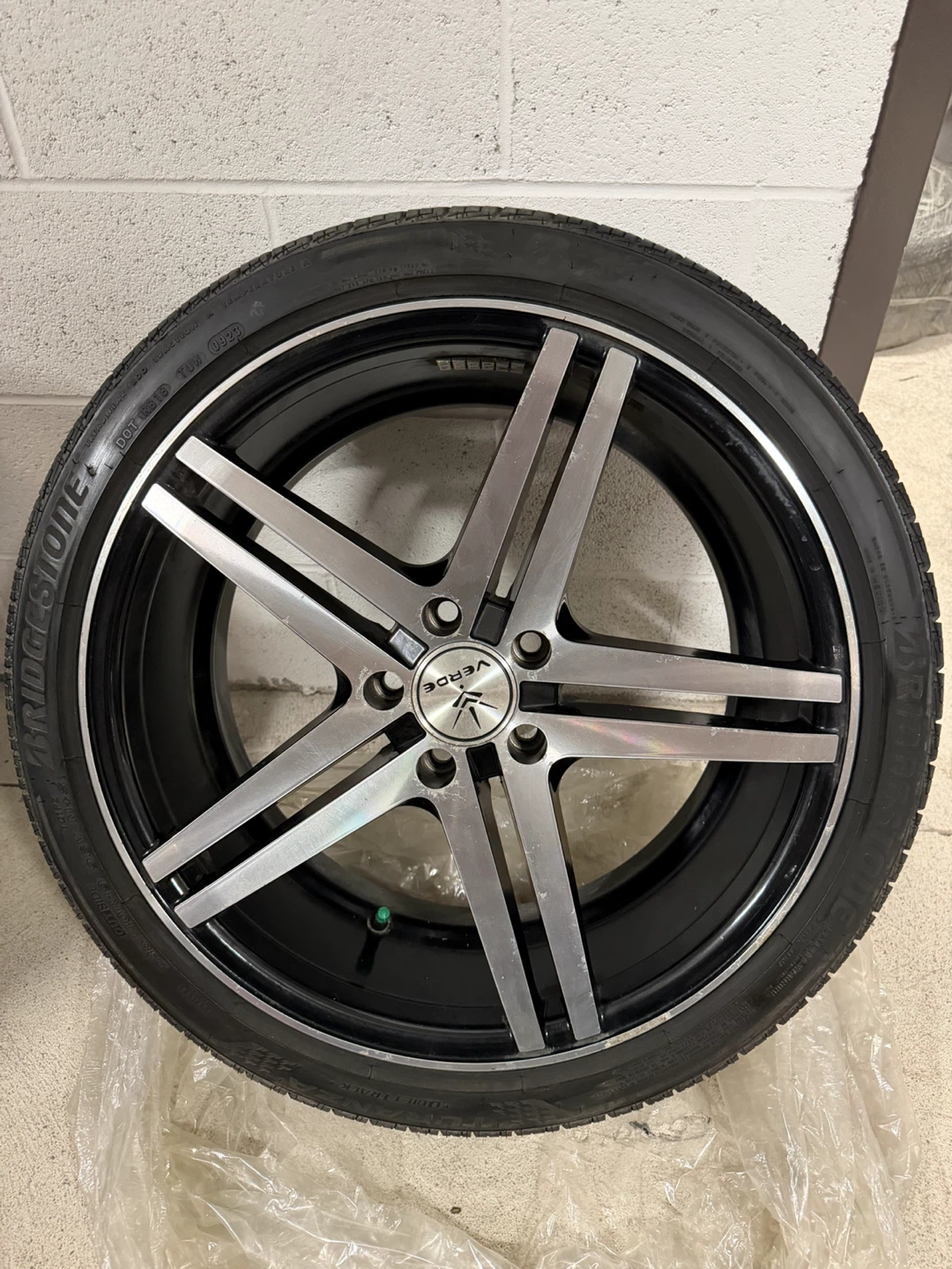 19” Verde V39 Parallax + Bridgestone Turanza QuietTrack - photo 3