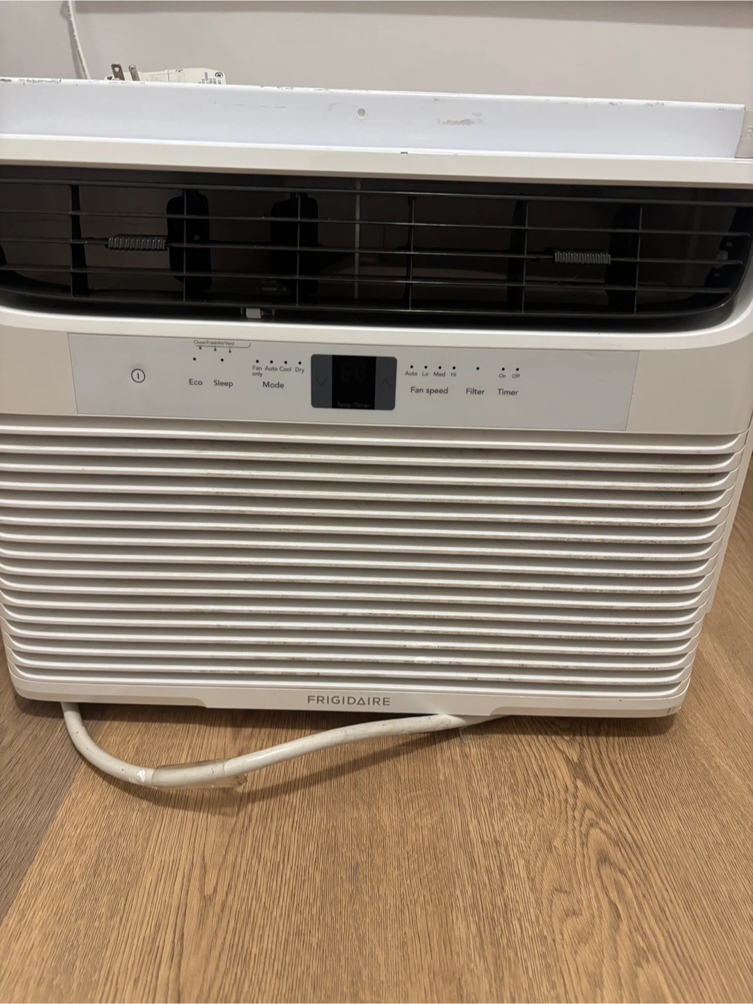 Frigidaire 10,000 BTU Window AiC