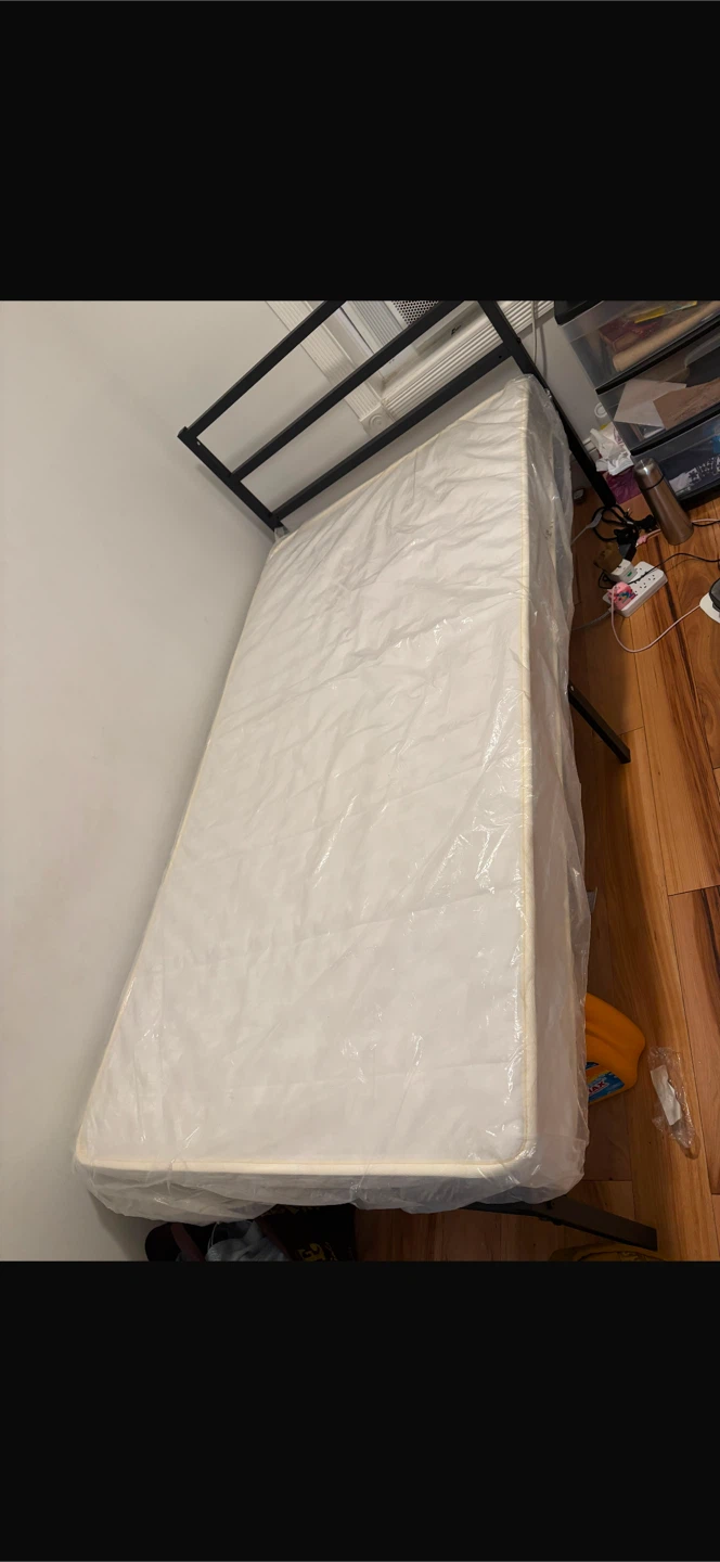 Twin size bed mattress - photo 3