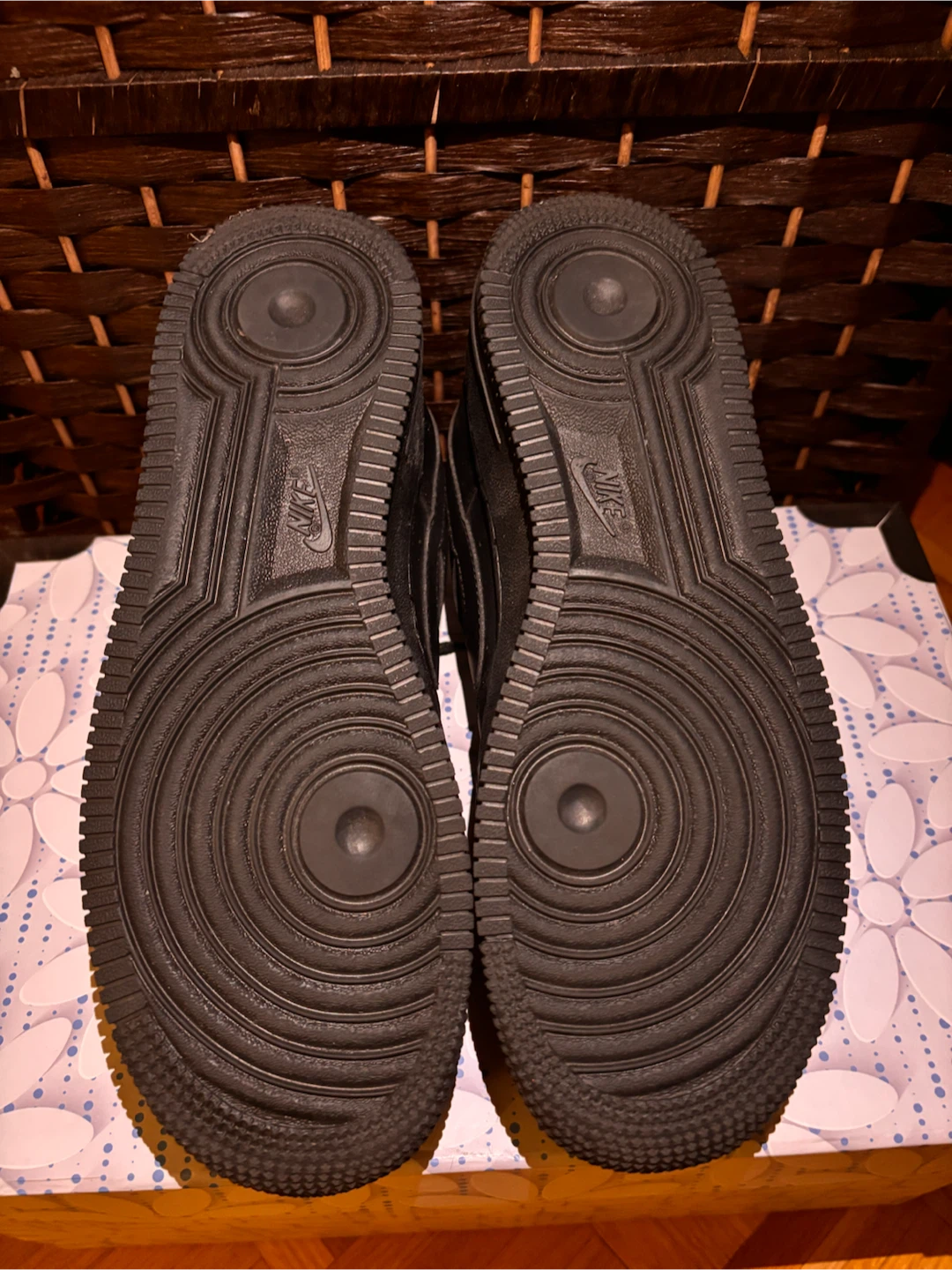 Nike size 8 Air Force 1 Low Black Sneakers - photo 4