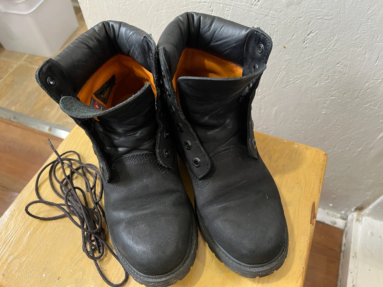 Timberland Black Leather Boots Women's Size 7.5 M - photo 2