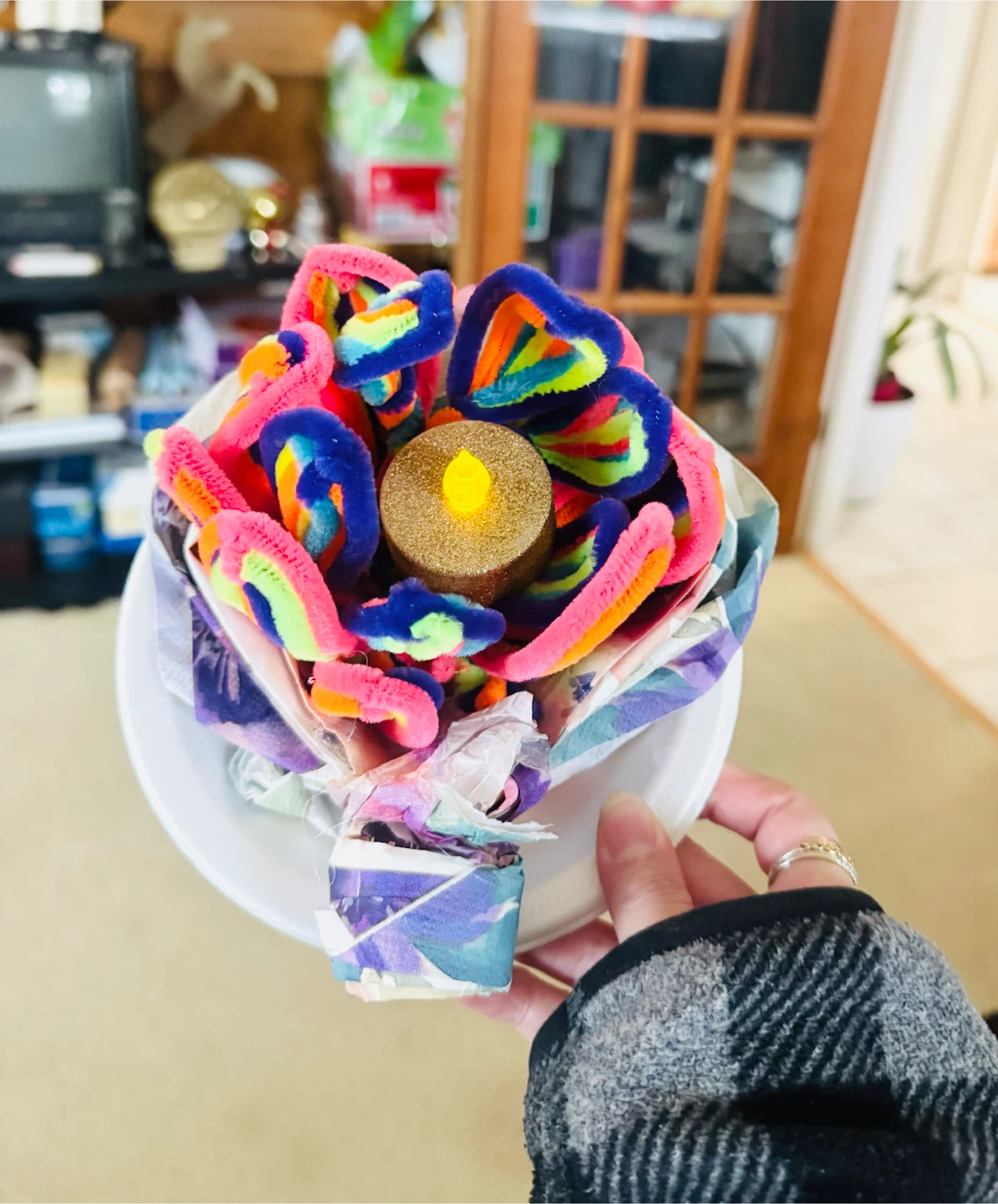 Handmade Pipe Cleaner Flower with Candle - photo 2
