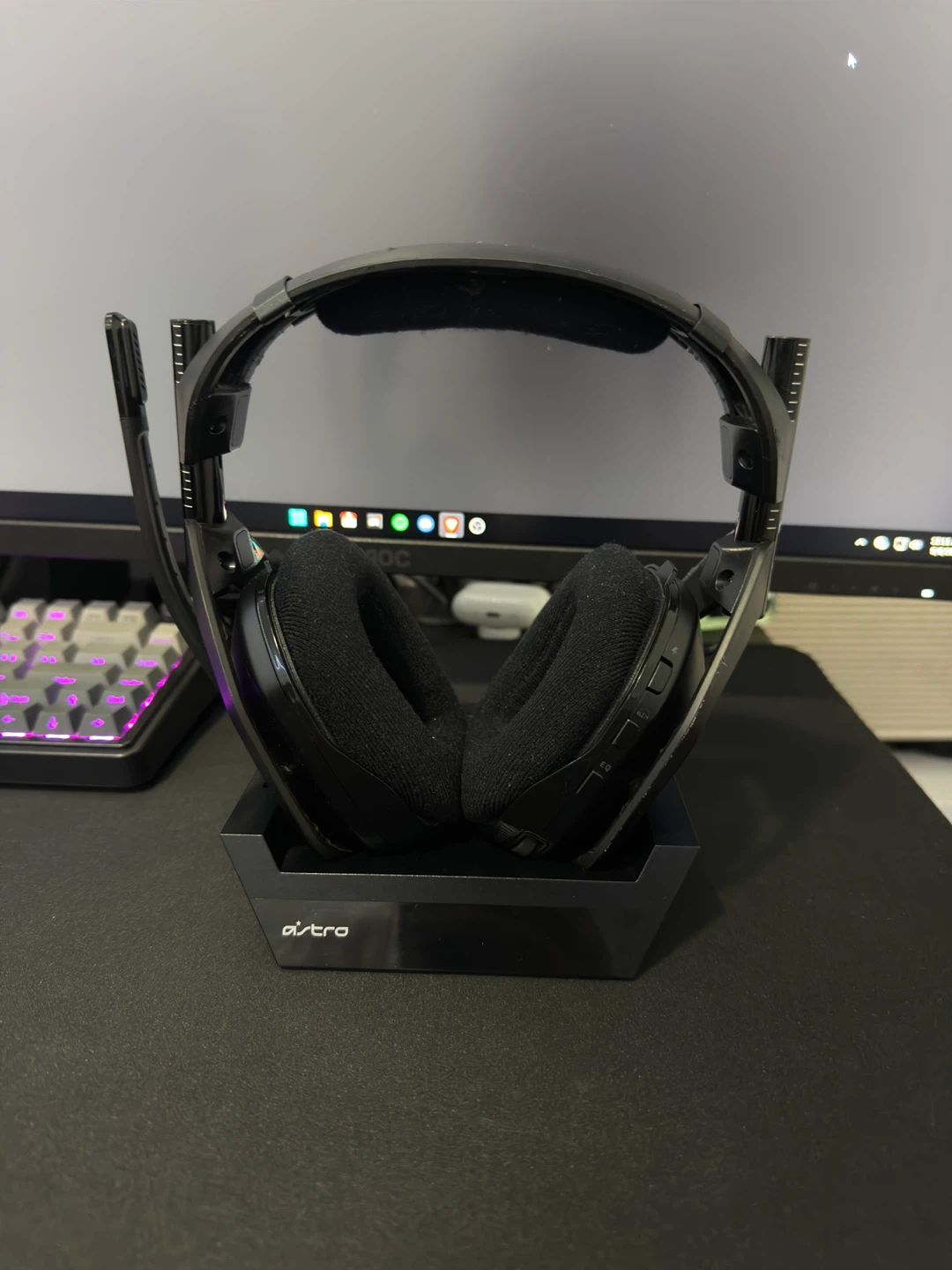 Astro A50 Wireless Gaming Headset with Base Station - photo 2