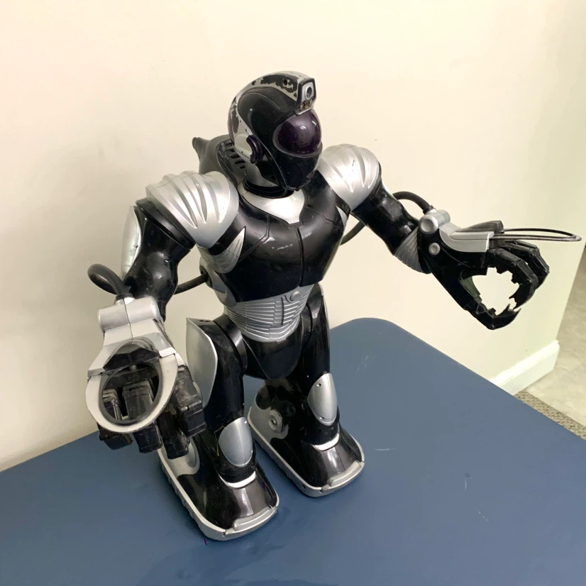 WowWee Robosapien Robot Toy Moveable Limbs Toy (No Controller) - photo 2