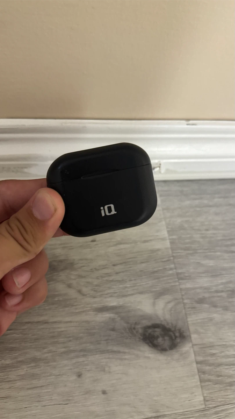 iQ Wireless Earbuds with Charging Case - photo 2