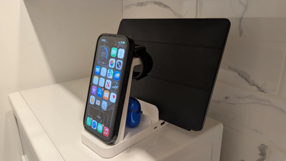 5-in-1 Charging Station (Wireless Charger)