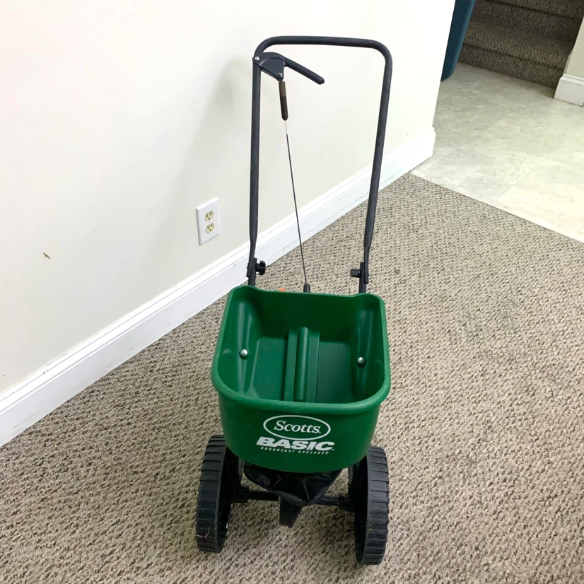 Broadcast Spreader Lawn Grass Seed Fertilizer Garden Yard Tool - photo 2