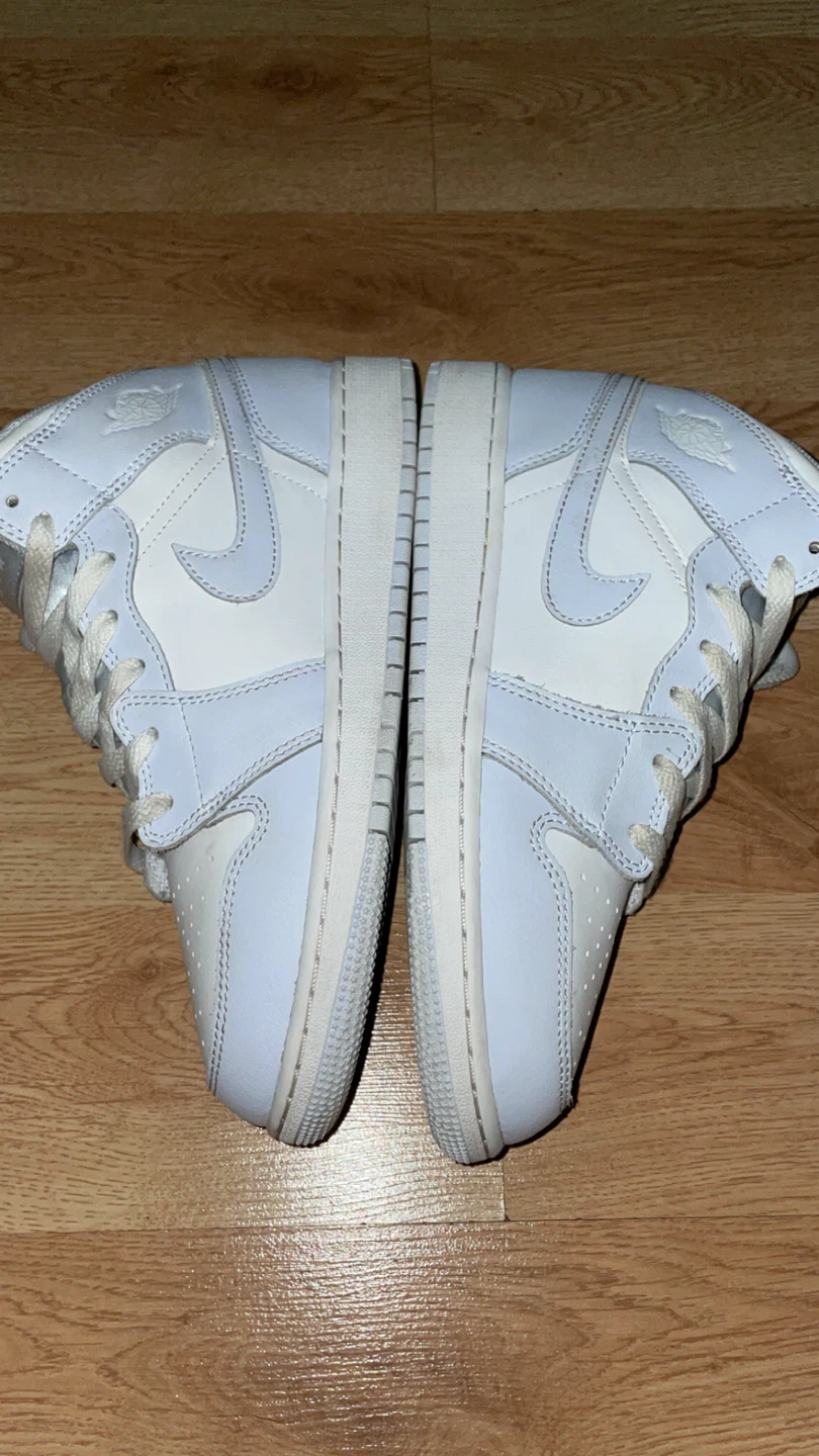 Size 7y Jordan 1 15$ - photo 3