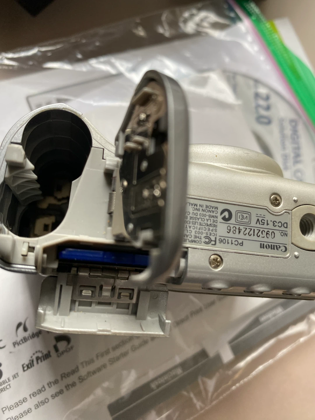 Fujifilm FinePix E510 Digital Camera - photo 2