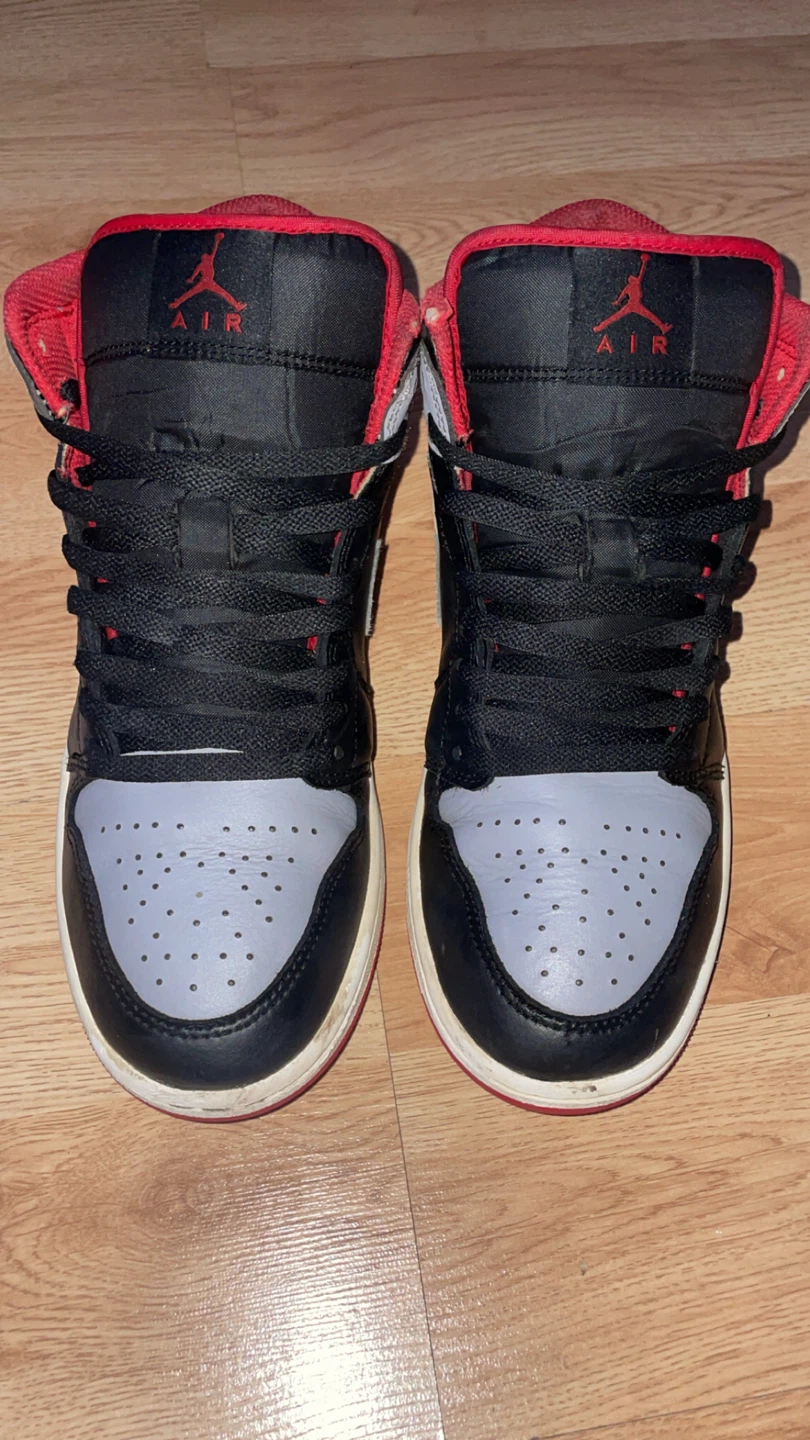Size 8 men’s Jordan 1 15$ - photo 2