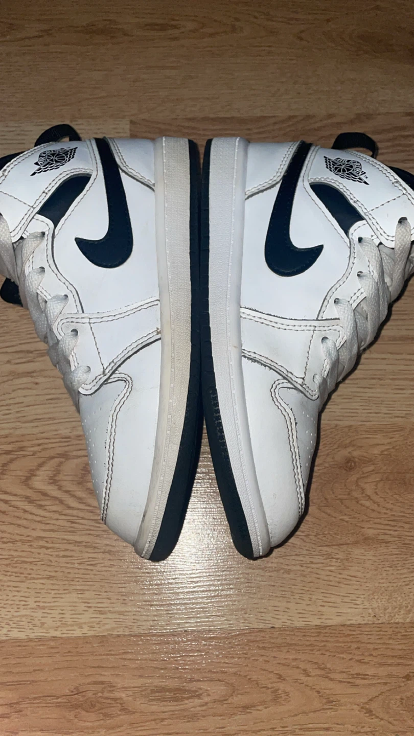 Size 1y Jordan 1 10$ - photo 3