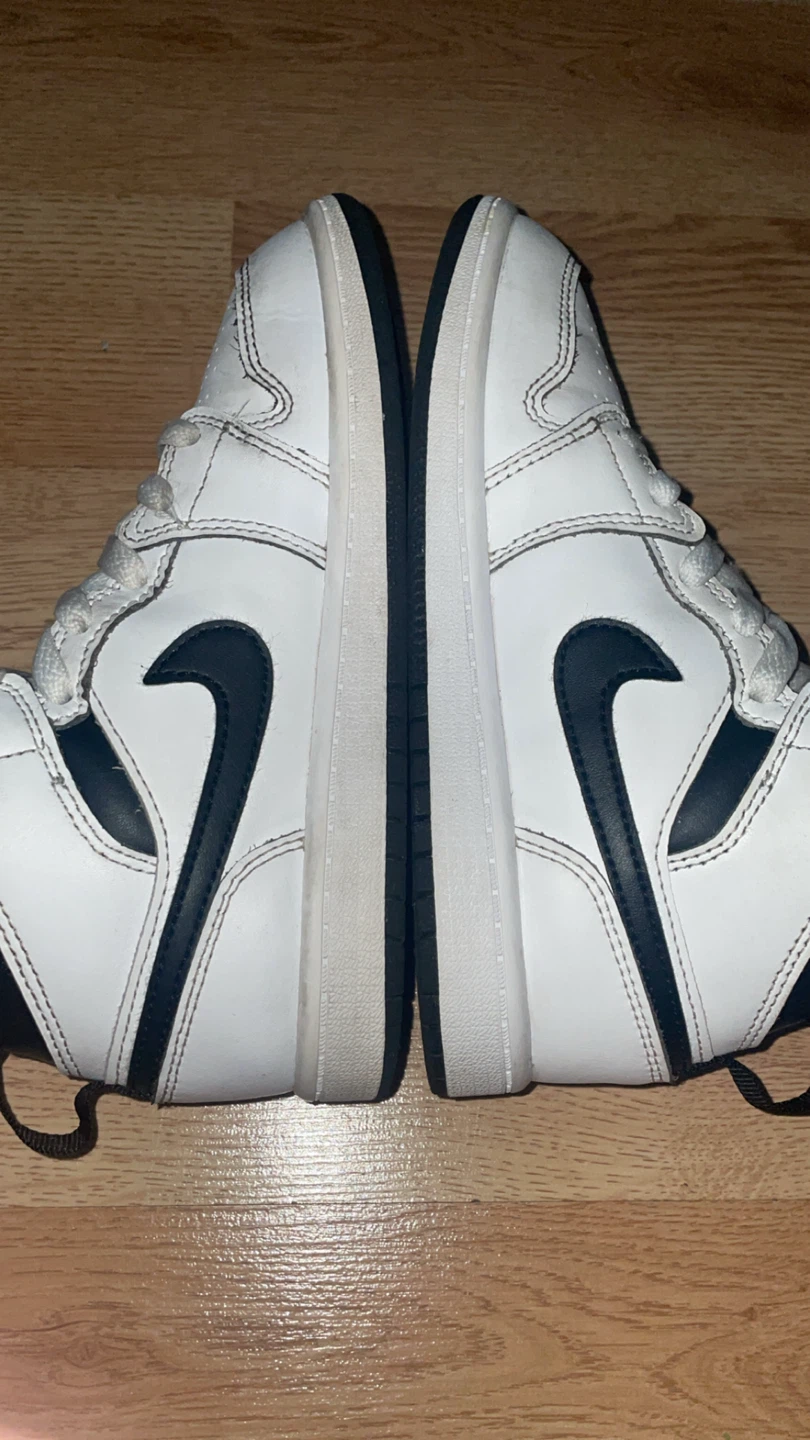 Size 1y Jordan 1 10$ - photo 4
