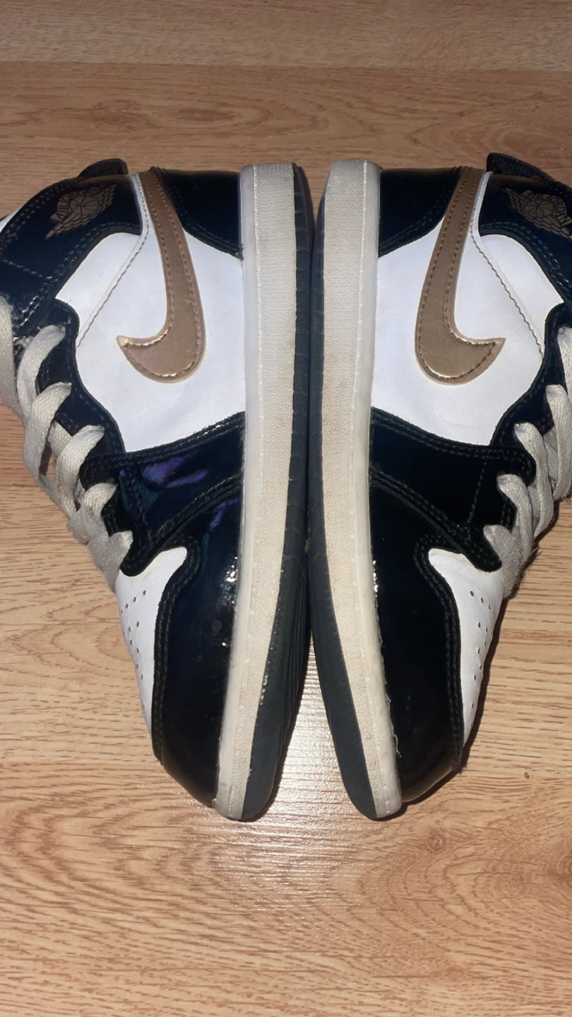 Size 2y Jordan 1 10$ - photo 3