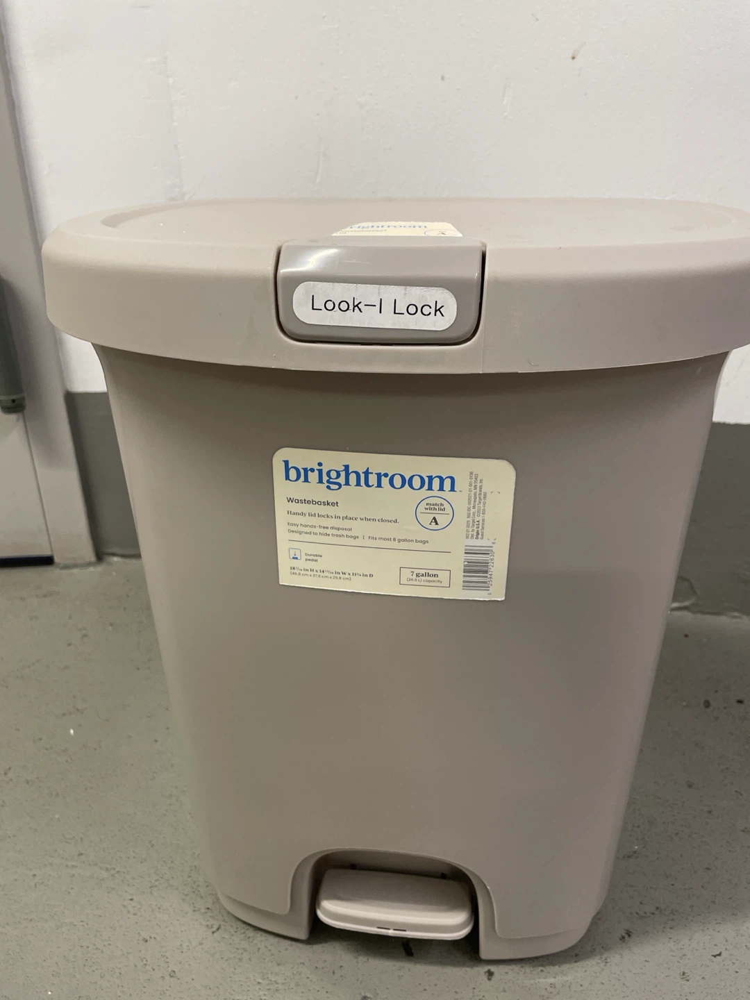 Brightroom 7 Gallon Wastebasket with Lid