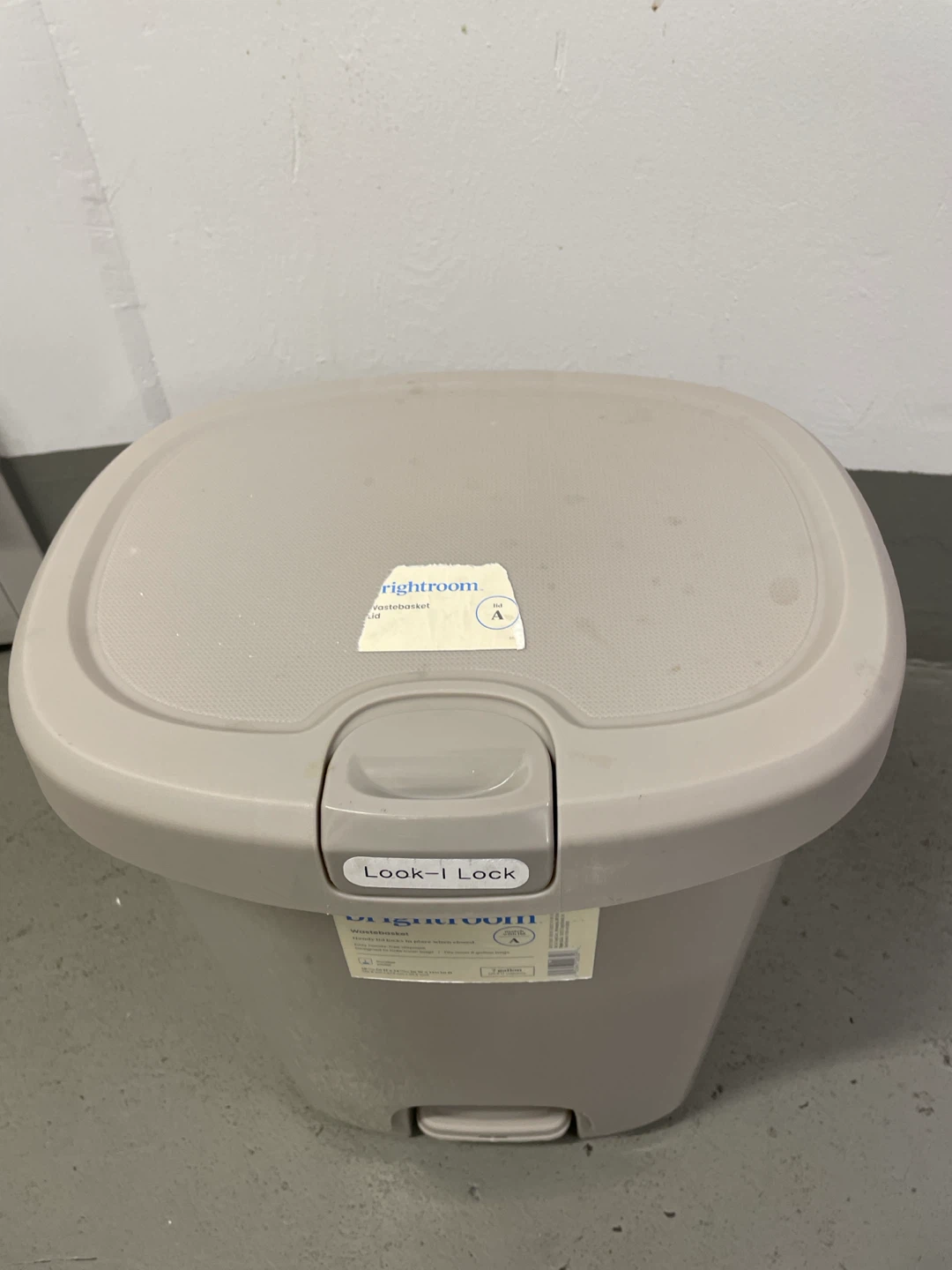 Brightroom 7 Gallon Wastebasket with Lid - photo 2