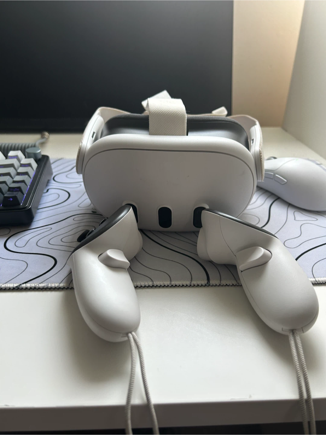 Vr quest 3 headset - photo 3