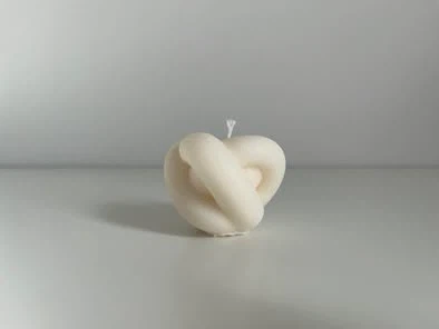 Soy Knot Candle-lemongrass scent