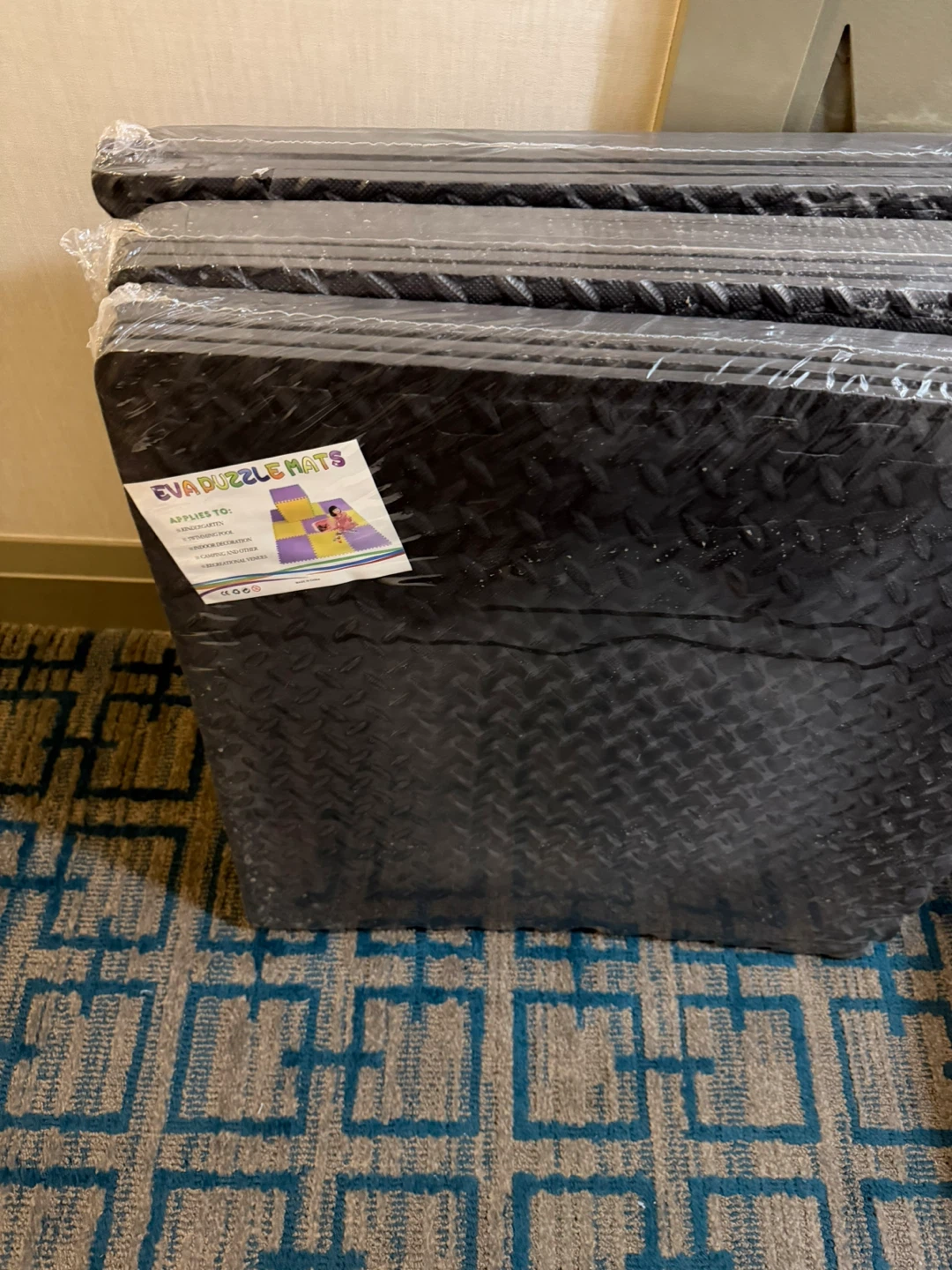 Brand New EVA Foam Exercise / Flooring Puzzle Mats (60cm x 60cm) - photo 2