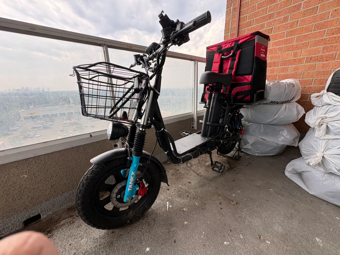 Electric Scooter with Delivery Bag
