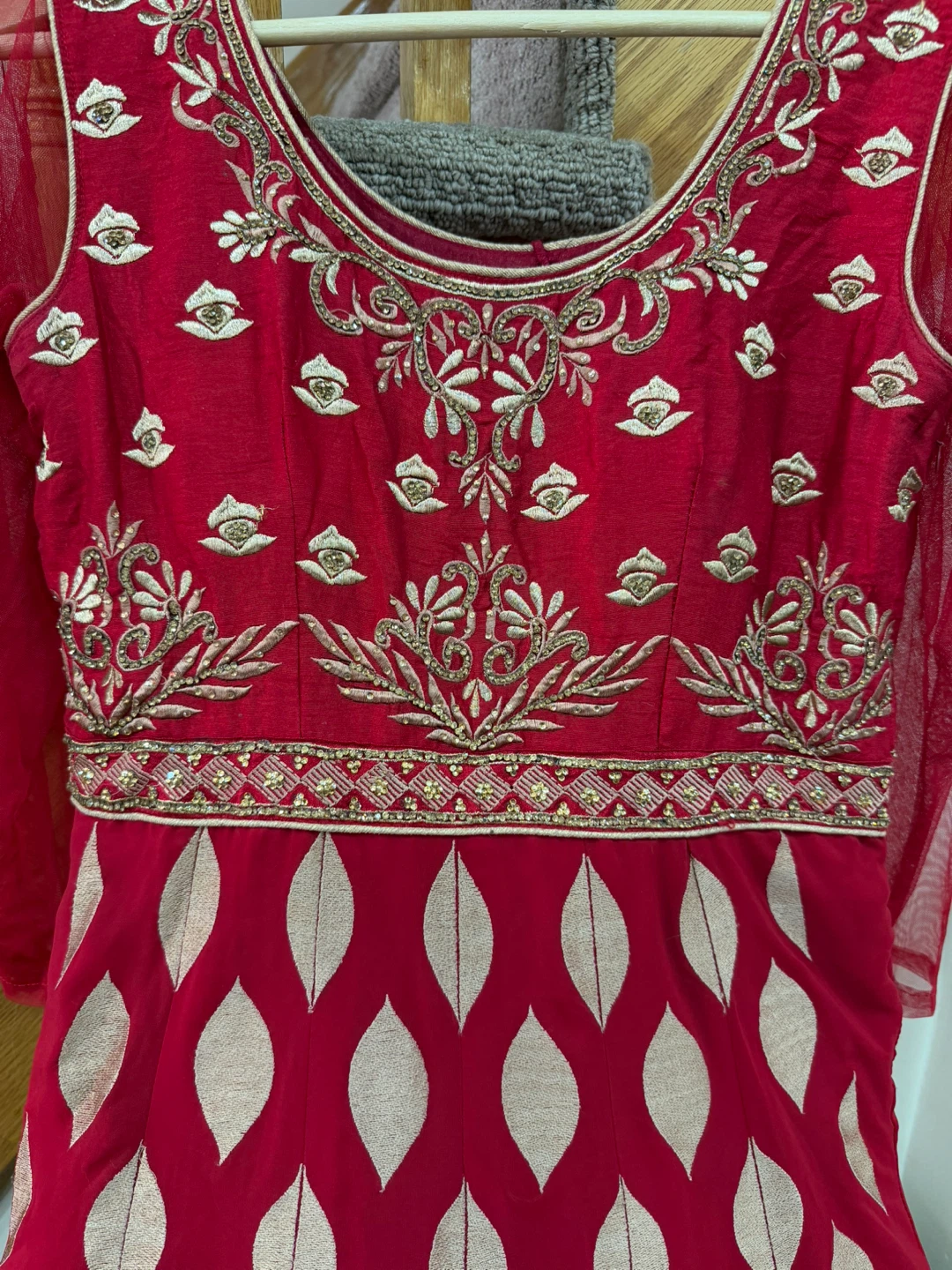 Red embroidered dress with sheer sleeves - photo 2