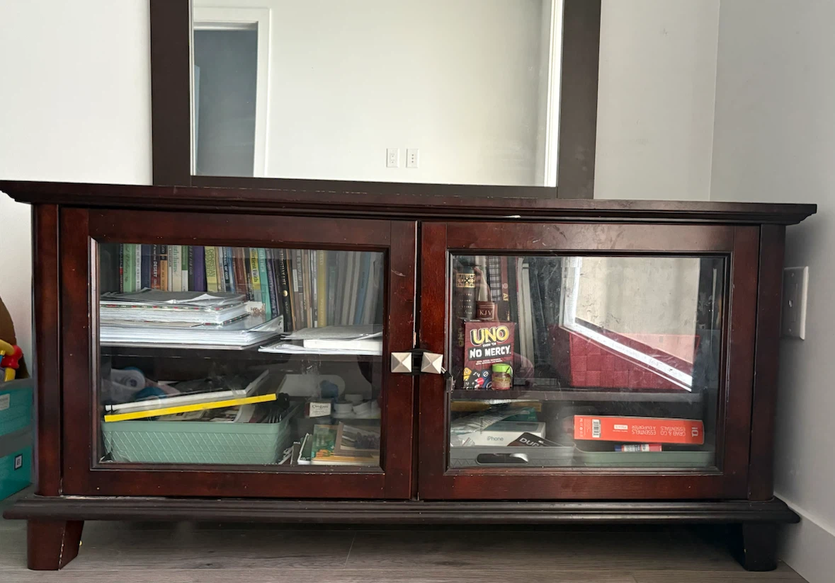 TV stand with detachable mirror - photo 4