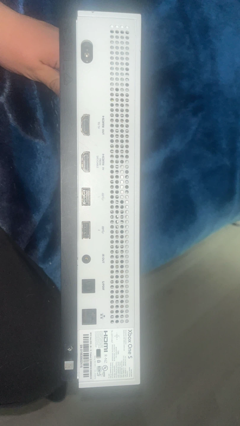 Xbox One S Console - photo 2