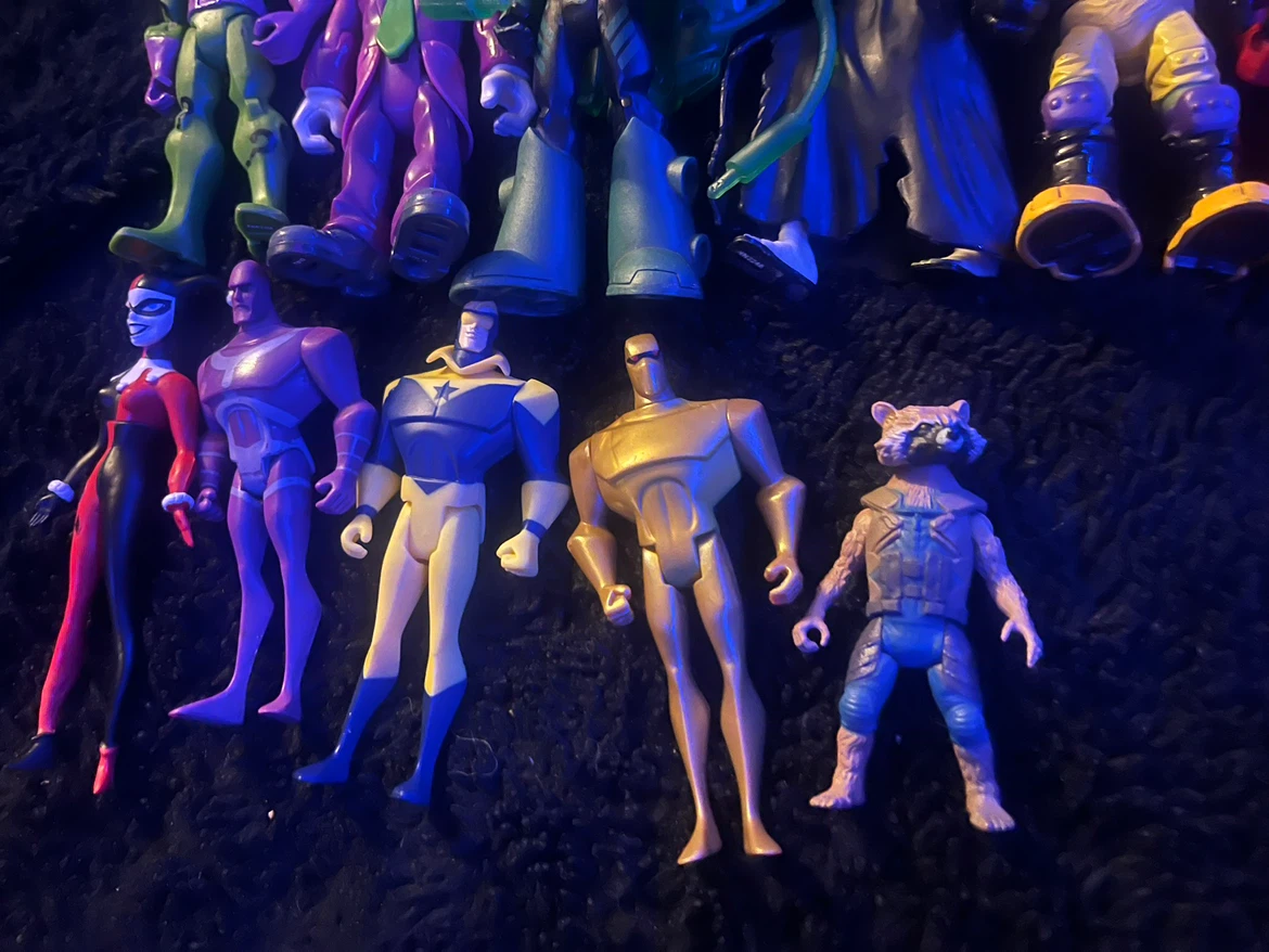 Assorted DC Comics & Marvel Action Figure lot - photo 4
