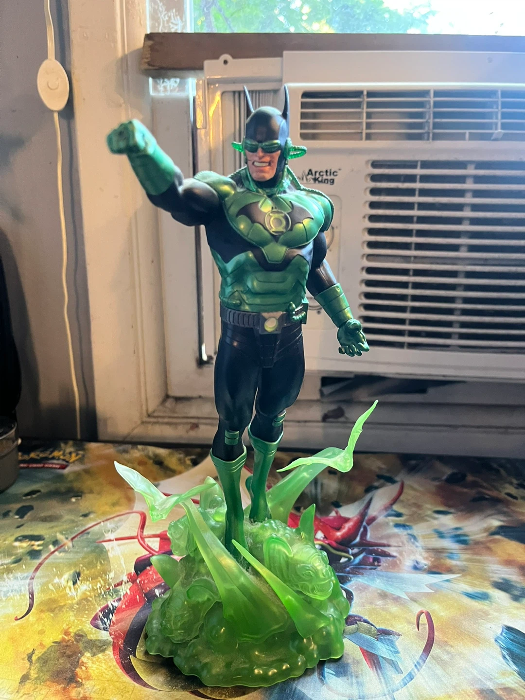Dawnbreaker Batman statue - photo 5