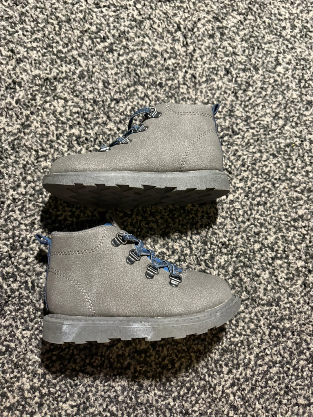 Carters baby boots - photo 2