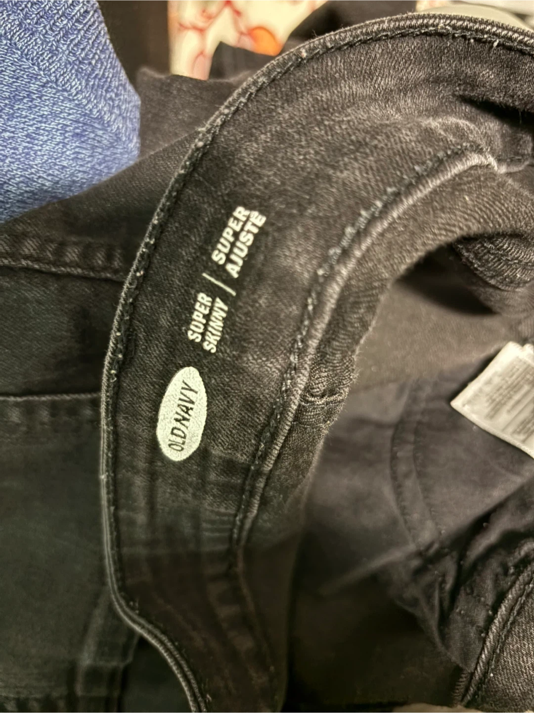Black Old Navy Super Skinny Jeans - photo 4